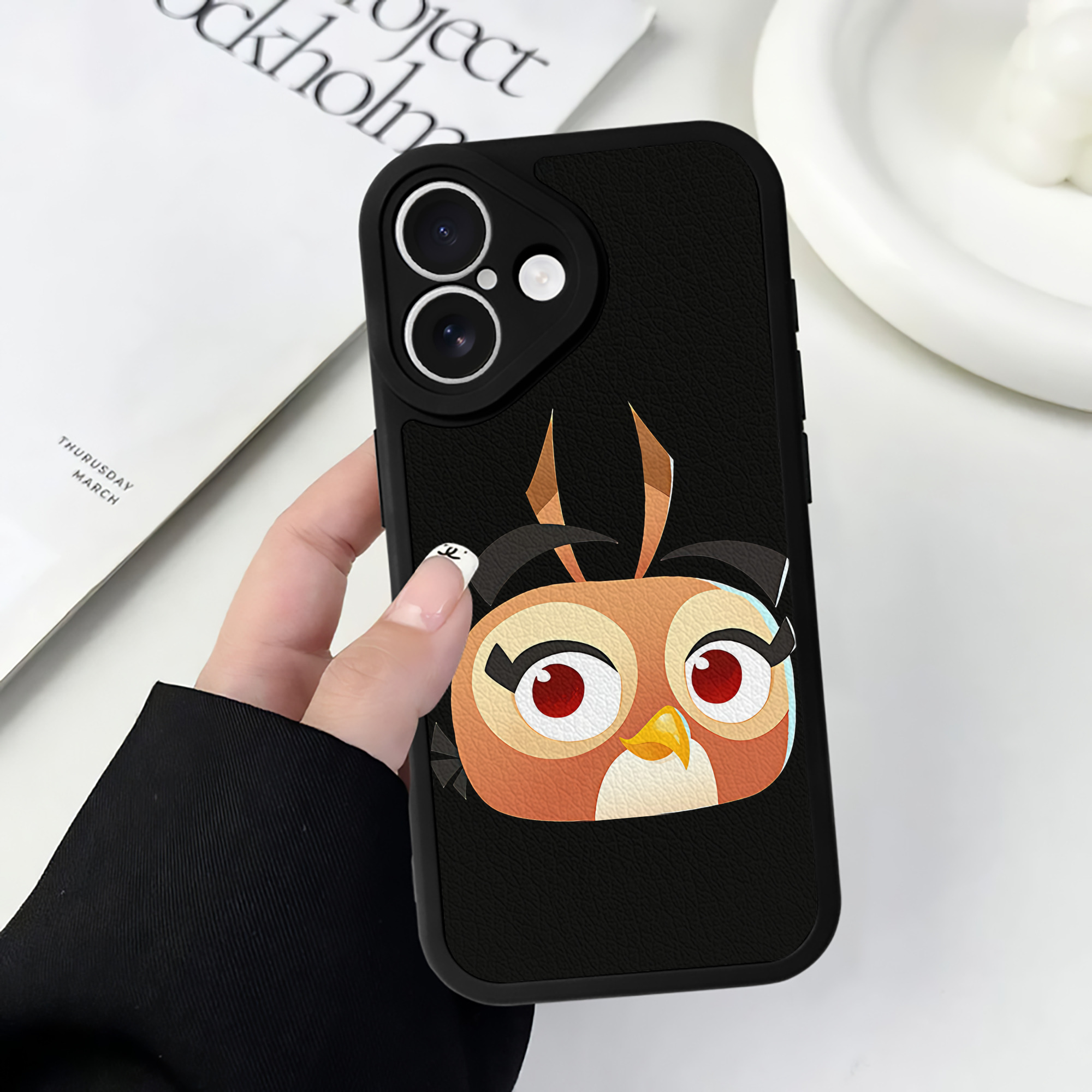 （画像用） Angry Birds アングリーバード 【iPhone 16シリーズ対応】シリコンスマホケース（レザー調） 材質：シリコン